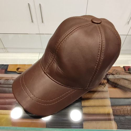 کلاه چرمی ورنی آستر پشمی مدل C380