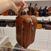 کیفشوزبگ (دستی) چرمی ۵ زیپه کروکو با جاکارتی مدل C339
