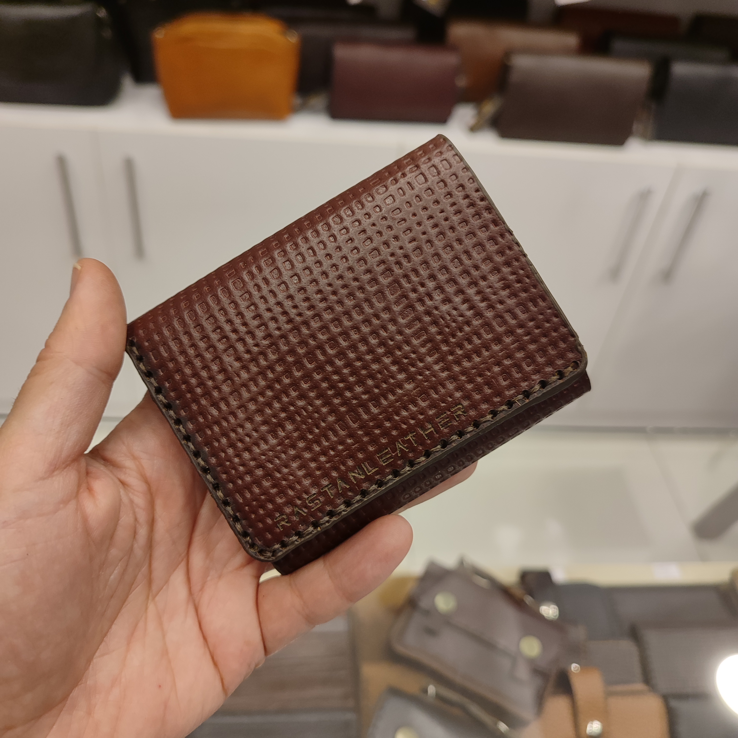 جاکارتی کیف پولی چرمی سه لتی دست دوز مدل C691
