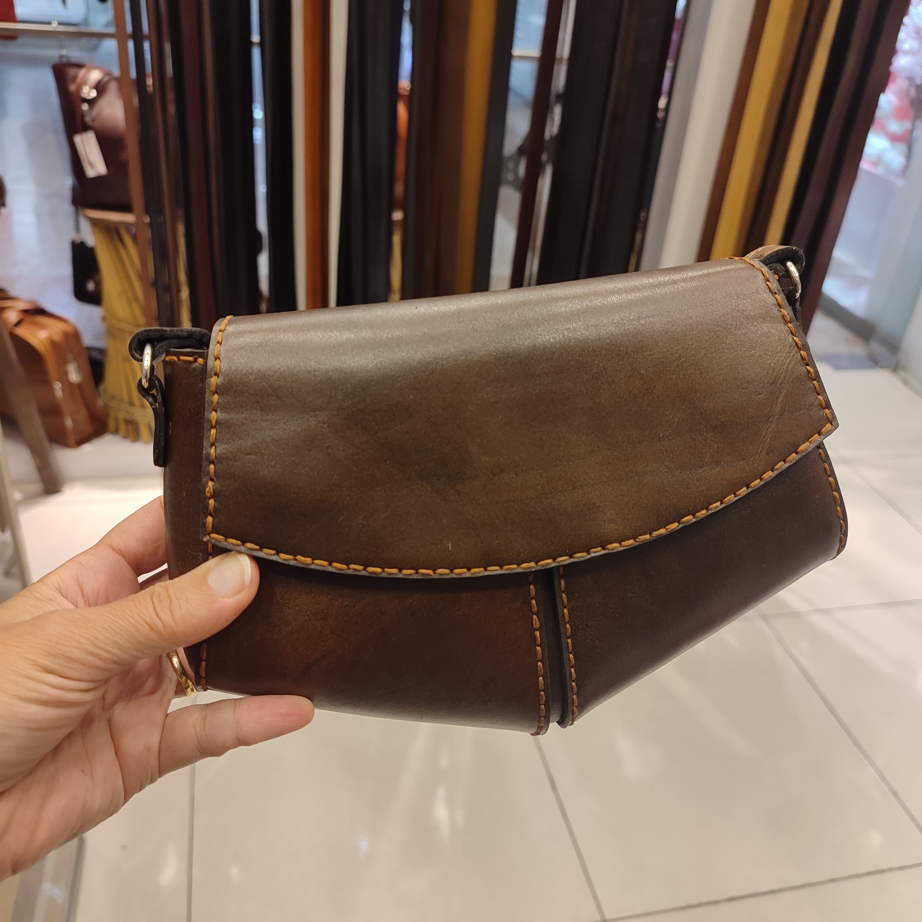 کیف مینیمال چرمی دست رنگ دست دوز مدل C714