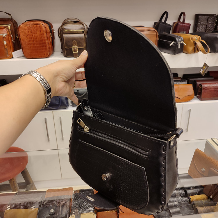 کیف زنانه چرمی رودوشی مدل C763