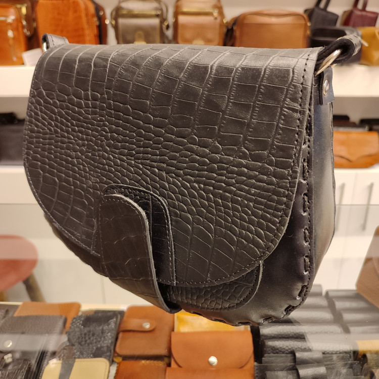 کیف زنانه چرمی رودوشی مدل C763