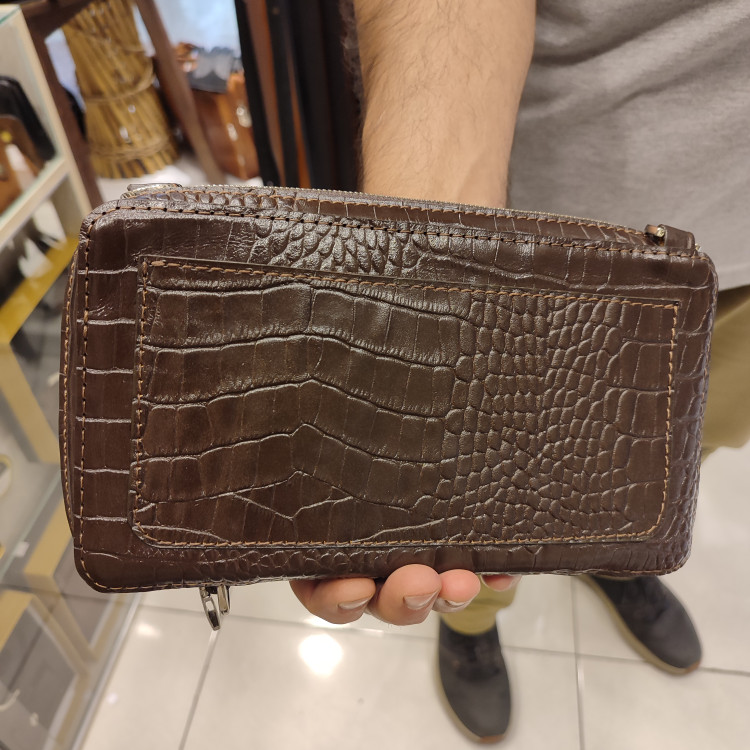 کیف دستی چرمی مدارک کروکو با زیپ فلزی و تسمه انگلیسی مدل C777