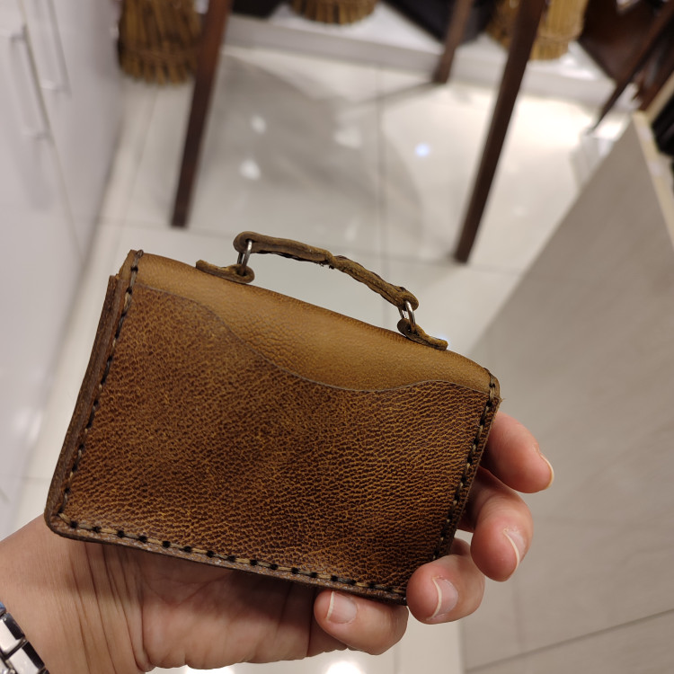 جاکارتی چرمی فانتزی دست دوز طرح کیف اداری مدل C784
