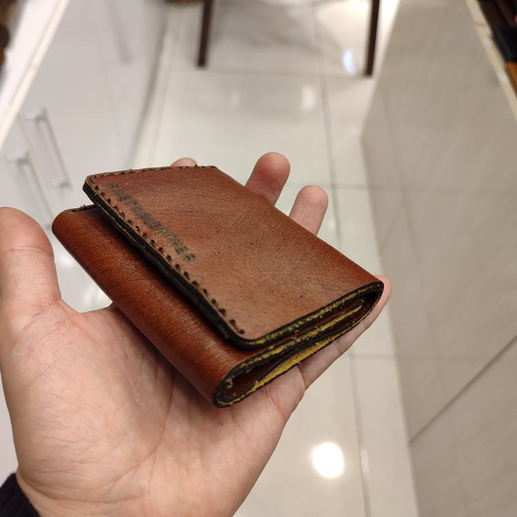 جاکارتی کیف پولی چرمی سه لتی دست دوز مدل C784