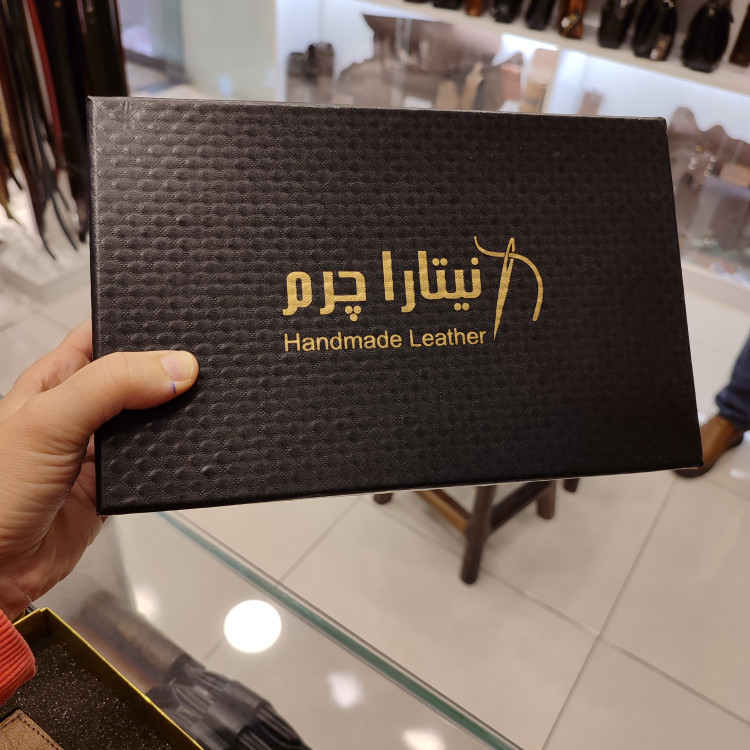 نیم ست چرمی مردانه مشکی اعلا با جعبه و واکس مدل C785