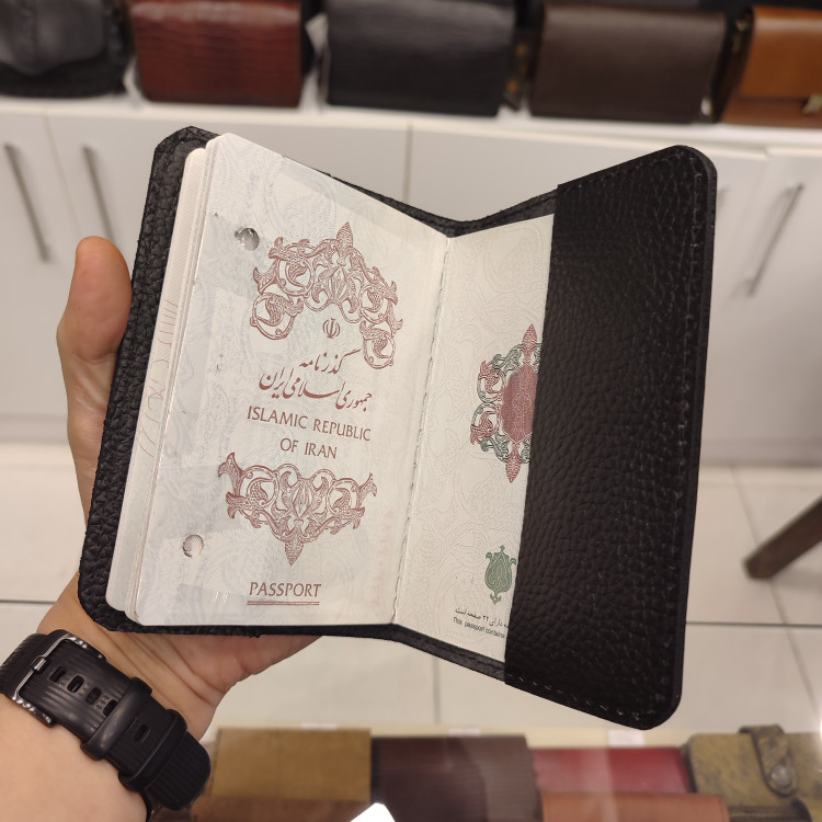 جلد پاسپورت و شناسنامه چرمی فلوتر گاوی مدل C791